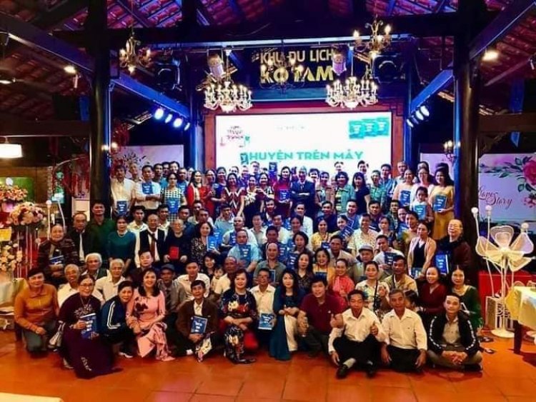 Lần Đầu Sinh Hoạt Cùng Lý Gia