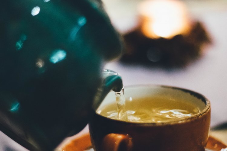 Lý Tứ Đọc Truyện Lý Tứ