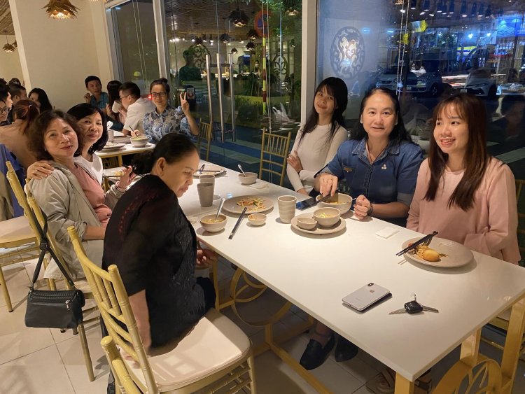 - Buffet tối  !!!