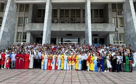 Từ Bi và Trí Tuệ Món Nào Có Trước !!!