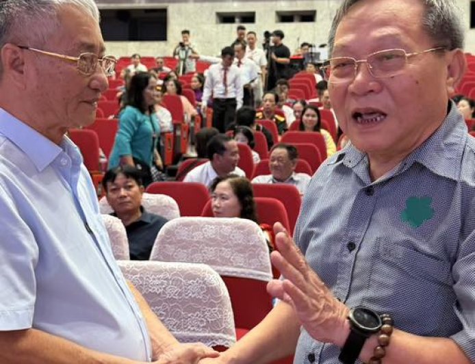 Thư Của Hành Giả Tuệ Hải và Bạn Đọc Thanh Quang !!!